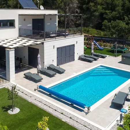 Holiday Villa Olive Tree